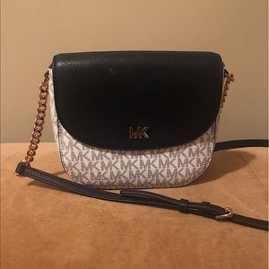 Michael Kors crossbody